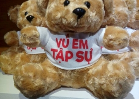 Cửa hàng gấu bông - Hè rộn ràng với 3000 chú gấu bông độc quyền theo yêu cầu phim Vú Em Tập Sự